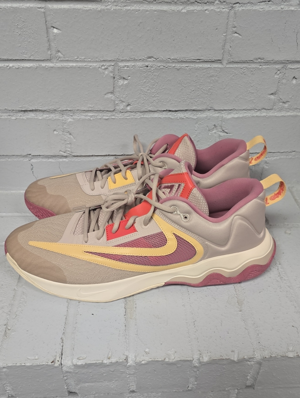 Nike Mens Giannis Immortality 3 Sneakers.  Size 18.  New